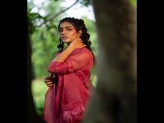 Actress Eesha Rebba  |  ஒரு தேவதை பார்க்கும் நேரம் இது : ஈஷா ரெப்பா க்ளிக்ஸ்