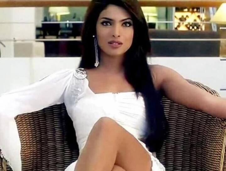 प्रियंका चोपड़ा जोनस: प्रियंका ने अपने करियर के शुरुआती दौर में ही फिल्म अंदाज़ में सोनिया कपूर रॉय का निगेटिव किरदार निभाकर सबको चकित कर दिया था. उन्हें इस किरदार को निभाने के लिए काफी तारीफ मिली थी.