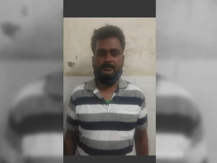 स्वस्तात घराचे आमिष दाखवून कोट्यवधींचा गंडा घालणारा 7 वर्षांपासून फरार आरोपी अखेर गजाआड Kalyan crime Accused of financial fraud arrested after 7 years स्वस्तात घराचे आमिष दाखवून कोट्यवधींचा गंडा घालणारा 7 वर्षांपासून फरार आरोपी अखेर गजाआड