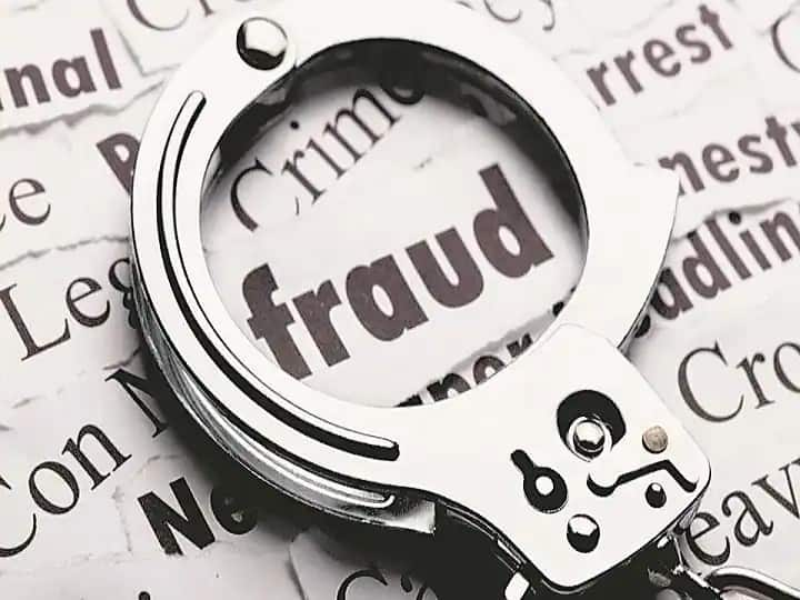 Bank Fraud comes out from Jhansi that stunned you Police arrest 7 accused ann Crime News: एटीएम कार्ड भाड़े पर लेकर करते थे ठगी, तरीका जानकर जानकर दंग रह जाएंगे आप, 7 गिरफ्तार