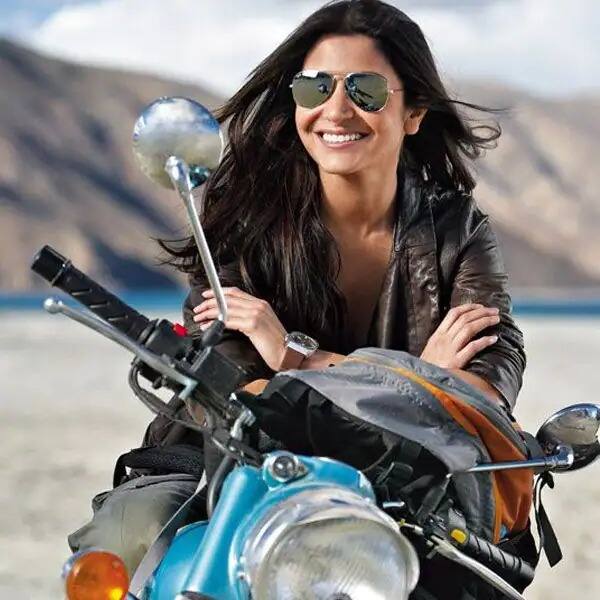 यश चोपड़ा की आखिरी फिल्म 'जब तक है जान' में शाहरुख खान और कैटरीना कैफ मुख्य भूमिका में थे, लेकिन अनुष्का शर्मा की शानदार एक्टिंग ने जमकर सुर्खियां बटोरीं.