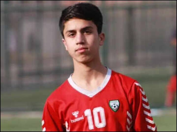 Afghanistani national Football team zaki anwari dies aftr fell from US Plane Afghanistan News: अफगान नेशनल फुटबॉलर की अमेरिकी प्लेन से गिरकर हुई थी मौत, काबुल एयरपोर्ट पर हुआ हादसा, रिपोर्ट में दावा