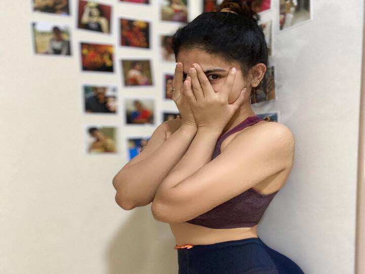 தேனாழியில் நீராடுதே மனமே ஓ.. பூவாளியில் நீ தூக்க வா தினமே