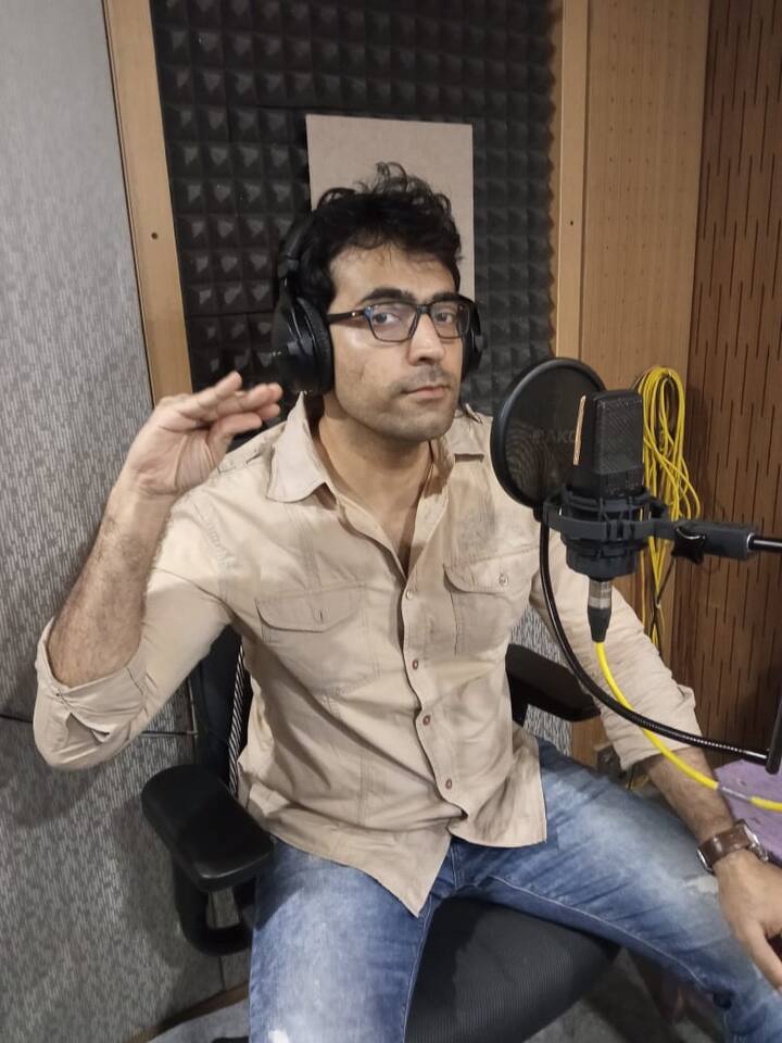 এই ছবির সঙ্গীত পরিচালনার দায়িত্বে আছেন রণজয় ভট্টাচার্য।