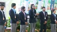 Tokyo Olympics: खिलाड़ियों के साथ उनके Coach को योगी सरकार करेगी सम्मानित| ABP Ganga