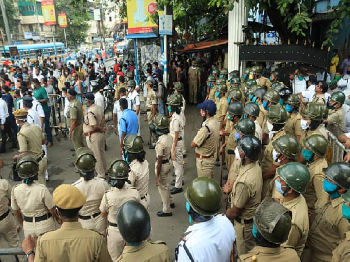 Bengal Post-Poll Violence: Know Who Are The 3 IPS Officers Who Will Probe Cases Against Ruling TMC Bengal Post-Poll Violence: Know Who Are The 3 IPS Officers Who Will Probe Cases Against Ruling TMC