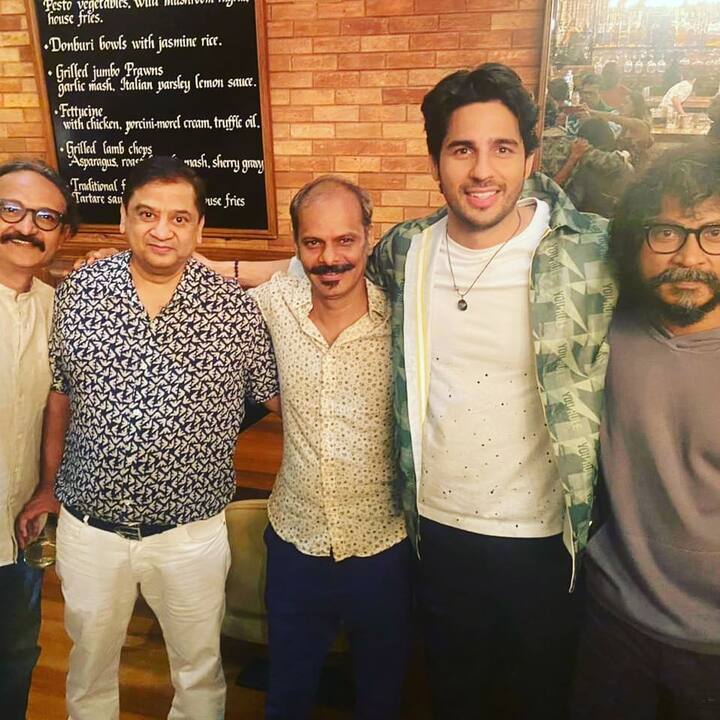 इस फिल्म में शिव पंडित, राज अर्जुन, प्रणय पचौरी, हिमांशु अशोक मल्होत्रा, निकितिन धीर, अनिल चरणजीत, साहिल वैद्य, शताफ फिगर और पवन चोपड़ा भी महत्वपूर्ण भूमिका में नजर आ रहे हैं.