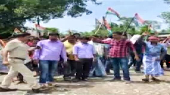 Malda: মালদায় দলীয় সদস্যদের অনাস্থায় অপসারিত তৃণমূলেরই পঞ্চায়েত প্রধান । Bangla News