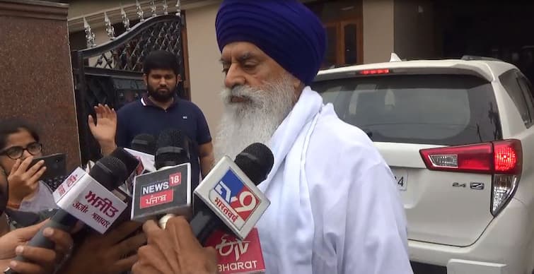 Intelligence raids house of Jasbir Singh Rode, former Jathedar of Sri Akal Takht Sahib, explosives recovered ਸ੍ਰੀ ਅਕਾਲ ਤਖ਼ਤ ਸਾਹਿਬ ਦੇ ਸਾਬਕਾ ਜਥੇਦਾਰ ਜਸਬੀਰ ਸਿੰਘ ਰੋਡੇ ਦੇ ਘਰ ਖ਼ੁਫ਼ੀਆ ਏਜੰਸੀਆਂ ਦਾ ਛਾਪਾ, ਧਮਾਕਾਖ਼ੇਜ਼ ਸਮੱਗਰੀ ਬਰਾਮਦ