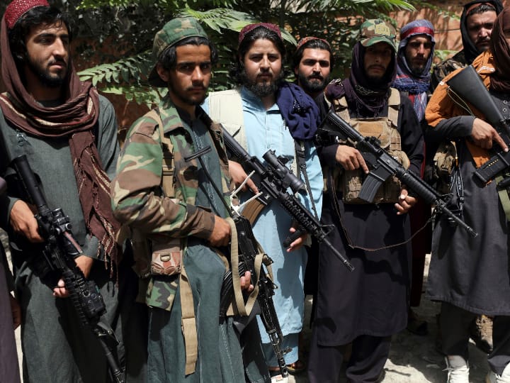 Taliban fighters gone to Indian Consulate in Kandahar on Wednesday searched complex and looked for doucuments ann Afghanistan Crisis: कंधार में भारतीय वाणिज्य दूतावास के अंदर घुसा तालिबान, डॉक्यूमेंट्स की ली तलाशी