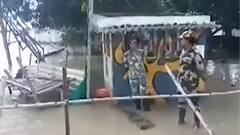 District Flood Situation: মুর্শিদাবাদে বাড়ছে পদ্মার জল, ডুবল বিএসএফ-এর ক্যাম্প । Bangla News