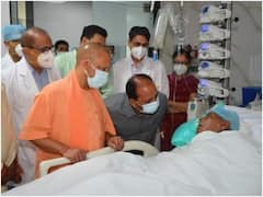 दिल्ली से Lucknow लौटते ही PGI पहुंचे CM Yogi, Kalyan Singh का जाना हाल | ABP Ganga Hindi