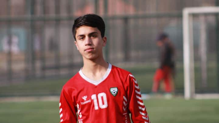 Teenage Afghan Footballer Zaki Anwari Falls To Death From US Aircraft In Kabul Teenage Afghan Footballer Zaki Anwari Falls To Death From US Aircraft In Kabul