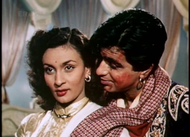 अपने जमाने की मशहूर अभिनेत्री नादिरा को ज्यादातर नेगेटिव रोल में पसंद किया गया. उनके एक्सप्रेशन और अदाएं कमाल की थी. लेकिन शायद की किसी को पता हो कि हिन्दी सिनेमा में छाने वाली नादिरा असल में बगदाद की रहने वाली थी