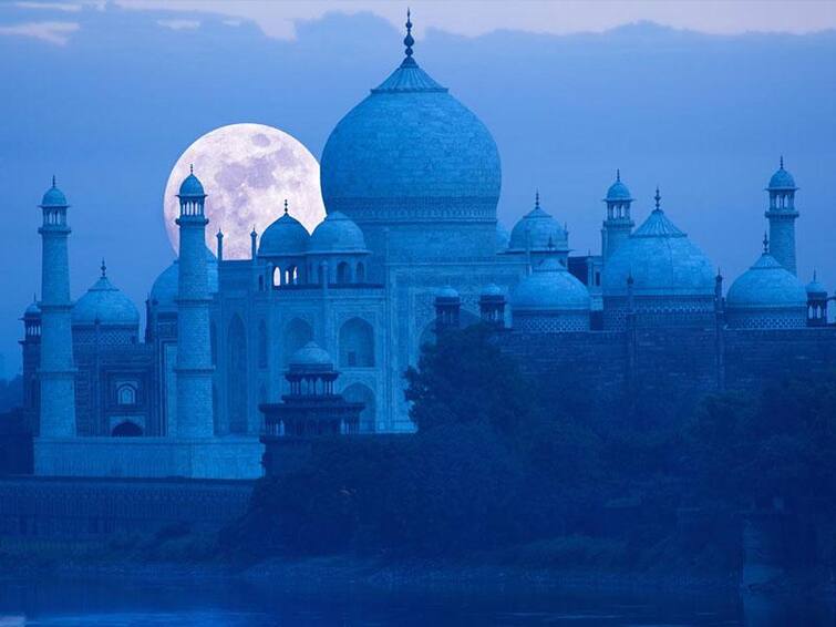 [LatestNews.CF]Taj Mahal Reopens For Night Viewing From