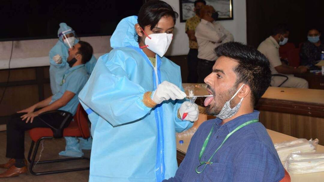 Railways Makes Negative RT-PCR Test Report Must For Those Travelling From Goa To Karnataka Railways Makes Negative RT-PCR Test Report Must For Those Travelling From Goa To Karnataka