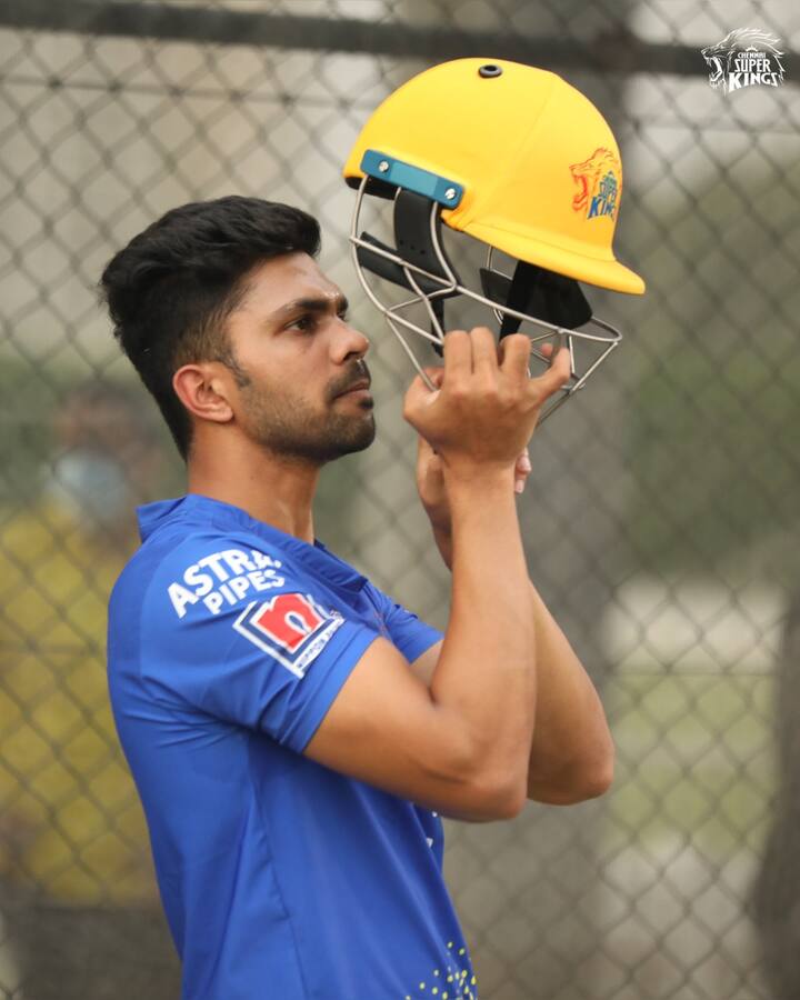 యూఏఈ వెళ్ల ముందు కుడా చెన్నై సూపర్ కింగ్స్ ఆటగాళ్లు వారం పాటు క్వారంటైన్లో ఉన్నారు. టెస్టులు చేసుకున్న తర్వాత యూఏఈ వెళ్లారు