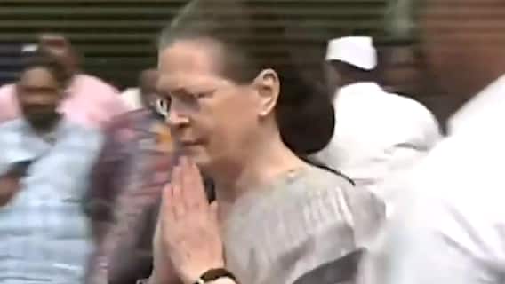 For grand show of strength, Sonia Gandhi to hold virtual meeting with opposition parties today