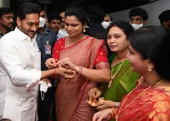 Raksha Bandhan 2021: ఏపీ సీఎం జగన్‌కు రాఖీ కట్టిన ఎమ్మెల్యే విడదల రజిని