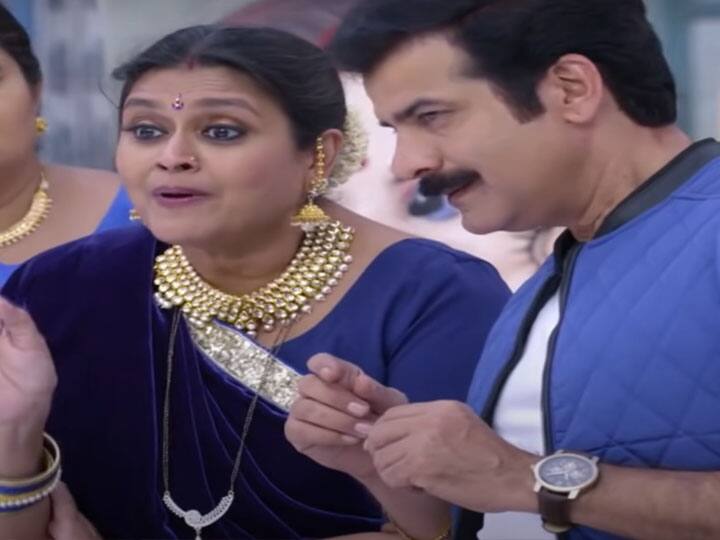 खिचड़ी: ये शो खिचड़ी में सबसे प्यारे भाई और बहन के रिश्ते में से एक था. इसमें दिखाया गया है कि हिमांशु अपनी बहन के प्रति काफी केयरिंग है और वो हमेशा उसकी अजीब हरकतों का समर्थन करते है. दर्शकों ने इस शो को अपना खूब प्यार दिया था.