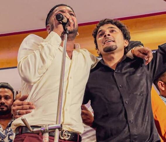 G khan ਤੇ Hassan Manak ਨੇ ਇਕੱਠਿਆਂ ਗਾਇਆ LIVE ਗੀਤ