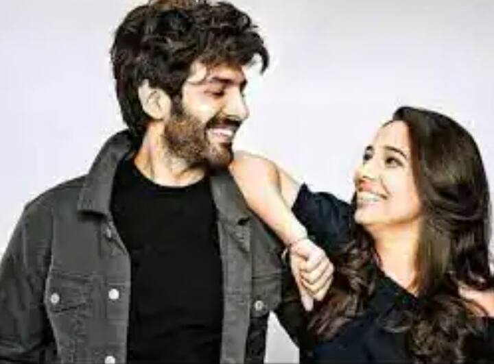 કાર્તિક આર્યન અને કૃતિકા જે એવા ભાઇ-બહેન છે જે સતત ચર્ચામાં રહે છે. બંન્ને પોતાના સોશિયલ મીડિયા પર પોતાના ફની વીડિયો પોસ્ટ કરતા રહેતા હોય છે. કાર્તિકના ઇન્સ્ટાગ્રામ પર વીડિયો કોકી પૂછેગામાં બંન્ને ખૂબ મસ્તી કરતા જોવા મળે છે. કાર્તિકે પોતાની બહેનના બર્થ-ડે પર જાતે જ  કેક બનાવી હતી.