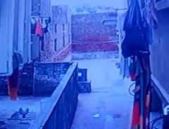 Ahmedabad : વાલીઓ માટે ચેતવણીરૂપ કિસ્સો, 5 વર્ષની બાળકી બિલ્ડીંગની છત પરથી નીચે પટકાતા મોત