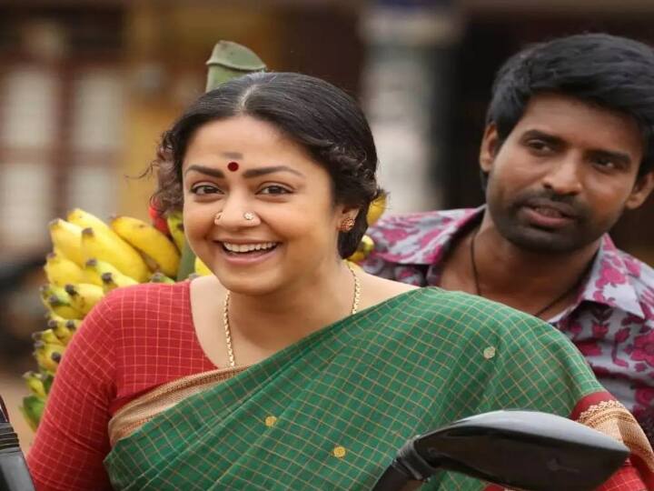 இதற்கிடையில் ‘கத்துக்குட்டி’ பட இயக்குநர் இரா.சரவணன் சொன்ன கதை ரொம்பவே பிடித்துப்போக, அதையே 50-வது படமாக டிக் செய்திருக்கிறார்கள்.
