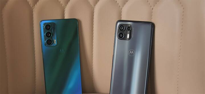 Motorola Edge Fusion फोनमध्ये 6.7 इंचाचा फुल एचडी + प्लस डिस्प्ले देण्यात आला आहे. हा स्मार्टफोन अँड्रॉइड 11 बेस्ड MyUX ऑपरेटिंग सिस्टमवर काम करेल. यामध्ये ट्रिपल रियर कॅमेरा सेटअप देण्यात आला आहे. त्याचा प्रायमरी कॅमेरा 108 मेगापिक्सल आहे. याशिवाय 8 मेगापिक्सल अल्ट्रा-वाइड लेन्स आणि 2 एमपी डेप्थ सेन्सर देण्यात आला आहे. सेल्फीसाठी फोनमध्ये 32 एमपी कॅमेरा आहे. हा स्मार्टफोन 5000 mAh बॅटरी सपोर्टसह येतो. या फोनची किंमत 21,499 रुपये आहे. मात्र डिस्काउंट नंतर ती हा फोन 20 हजार रुपयांपेक्षा कमी किंमतीत खरेदी करता येणार आहे.