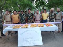 BSF ਤੇ ਅੰਮ੍ਰਿਤਸਰ ਪੁਲਿਸ ਨੇ 40 ਕਿਲੋ ਹੈਰੋਇਨ ਕੀਤੀ ਬਰਾਮਦ ਸਮੱਗਲਰ ਖੇਪ ਸੁੱਟ ਹੋਏ ਫਰਾਰ