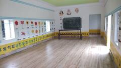 সুপার ডিলাক্স বাসের আদলে অঙ্গনওয়াড়ি স্কুল, শিশুমন বিকাশে অভিনব ব্যবস্থা হুগলিতে