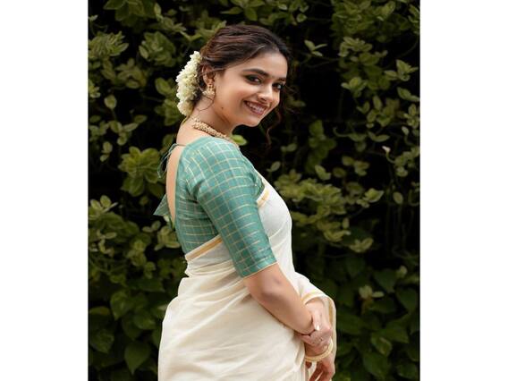 Actress Keerthy suresh Onam pics | உன் மேல ஒரு கண்ணு நான்தான் உன் மொறப்பொண்ணு - கீர்த்தி சுரேஷ் ஆல்பம் Actress Keerthy suresh Onam pics | உன் மேல ஒரு கண்ணு நான்தான் உன் மொறப்பொண்ணு - கீர்த்தி சுரேஷ் ஆல்பம்