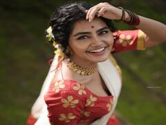 Anupama parameswaran Onam pics | படபடக்கும் கண்ணால எனை மிரட்டிக் கொஞ்சம் மாத்திட்ட - அனுபமா பரமேஸ்வரன் ஆல்பம்