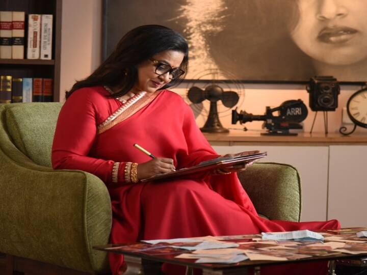 நியாயம் காவாலி (1981) படத்திற்காக சிறந்த தெலுங்கு நடிகை, தர்ம தேவதை (1986), நீதிக்கு தண்டனை (1987) மற்றும் கேளடி கண்மணி ஆகிய படங்களுக்காக சிறந்த தமிழ் நடிகைக்கான விருதை வென்றுள்ளார்