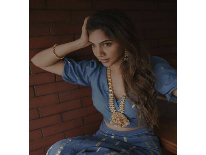 அவள் ஒரு நவரச நாடகம் ஆனந்த கவிதையின் ஆலயம்