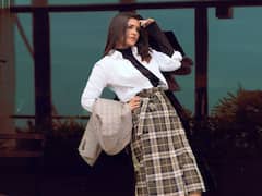 Actress Vani Bhojan pics | பட படக்கும் கன்னம் துடி துடிக்கும் நெஞ்சம் - வாணி போஜன் போட்டோஷூட்