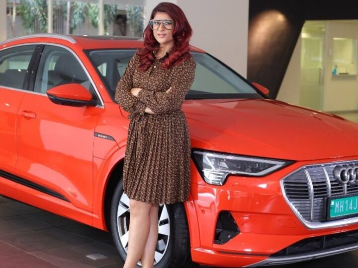 Ayushmann Khurrana's Wife, Tahira Kashyap Buys A Red Luxurious Car Worth Almost Rs 1 Crore ਆਯੁਸ਼ਮਾਨ ਖੁਰਾਨਾ ਦੀ ਪਤਨੀ ਤਾਹਿਰਾ ਕਸ਼ਯਿਪ ਨੇ ਖਰੀਦੀ ਕਰੋੜਾਂ ਦੀ ਕਾਰ