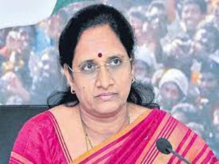 AP women commission chief vasireddy padma says need to be investigate leaked audio tapes Audio tapes: ఆడియో టేపుల వ్యవహరంపై విచారణ అవసరం... మహిళా కమిషన్ చీఫ్ వాసిరెడ్డి పద్మ