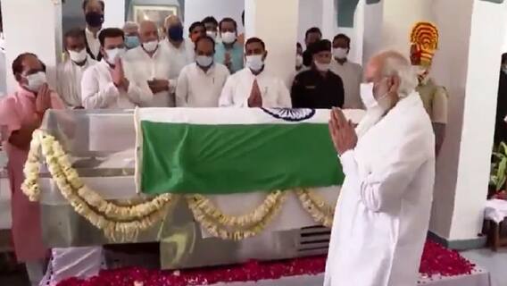 PM મોદીએ લખનઉ જઇને UPના પૂર્વ CM કલ્યાણ સિંહને શ્રદ્ધાંજલિ આપી