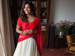 Malavika pics: எங்கள் மனதை கொள்ளை அடித்தாய் இந்த தந்திரமும் மந்திரமும் எங்கு சென்று படித்தாய்  -  மாளவிகா மோகனன் க்ளிக்ஸ்