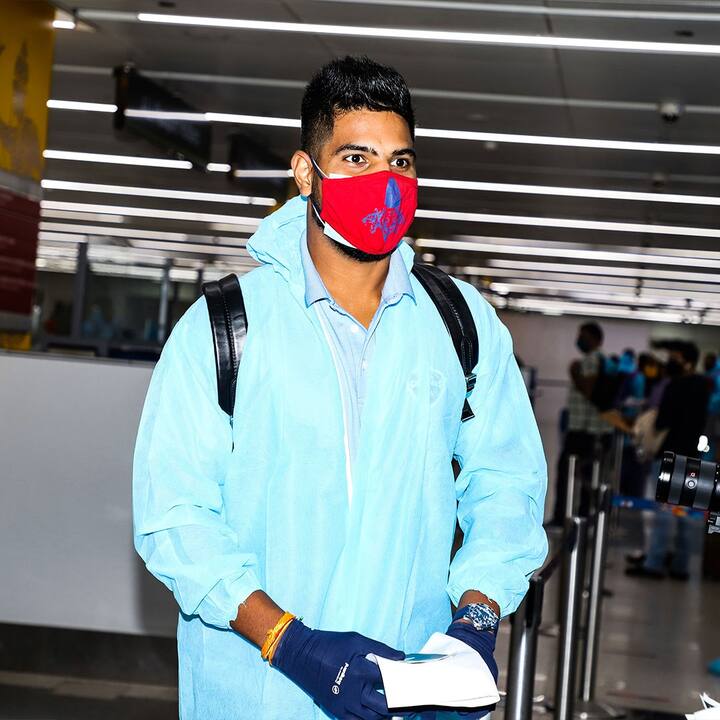 ৮ ম্যাচ খেলার পর পয়েন্ট টেবিলের শীর্ষে ছিল দিল্লি ক্যাপিটালস।