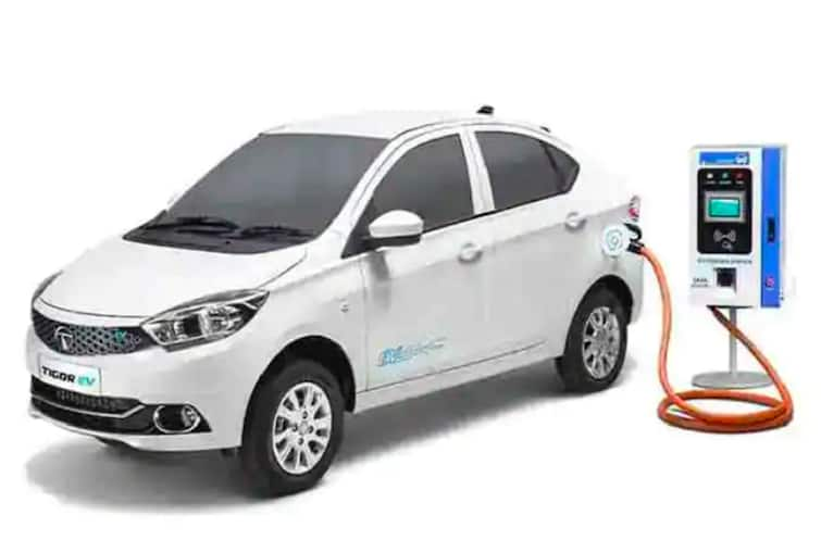 How Much Does It Take To Fully Charge An Electric Car? Know The Rate Per Unit Electric Car Charge Price: எலெக்ட்ரிக் கார் வாங்கினால் போதுமா.... சார்ஜ் செய்ய எவ்வளவு ஆகும்? ஒரு யூனிட்டுக்கு இவ்வளவு சார்ஜா?