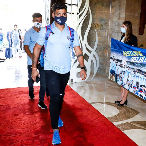 পয়েন্ট টেবিলের শীর্ষে, অধরা আইপিএল জয়ের লক্ষ্যে মরুদেশে পৌঁছল দিল্লি ক্যাপিটালস