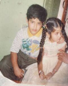 In Pics: रक्षाबंधन के मौके पर भाई कर्णेश शर्मा ने दिखाई अनुष्का शर्मा की अनदेखी तस्वीरें, देखें दोनों की खास बॉन्डिंग