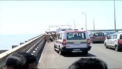 Mumbai : Worli Sea Linkवरुन जीव देण्याचा महिलेचा प्रयत्न, मुंबई पोलिसांनी वाचवले महिलेचे प्राण