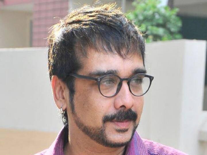 .அவர் 2 கேரள மாநில திரைப்பட விருதுகள், தமிழக அரசின் கலைமாமணி மற்றும் பிலிம்பேர் விருது உட்பட பல விருதுகளை வென்றுள்ளார்.