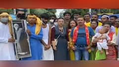 Rakhi Purnima 2021: জলপাইগুড়িতে BJP-কে রাখি পরিয়ে ‘সৌহার্দ্যের বার্তা’ তৃণমূল ছাত্র পরিষদের। Bangla News