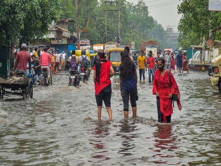 India Monsoon Update: Heavy rain at some places including UP, Bihar, Bengal today, know weather updates India Monsoon Update: यूपी, बिहार, बंगाल समेत कुछ स्थानों पर आज भारी बारिश संभव, जानिए मौसम अपडेट