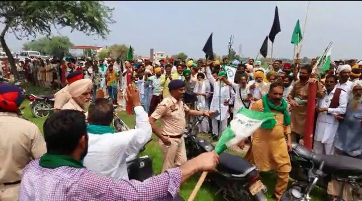 ਮਲੋਟ 'ਚ ਸੁਖਬੀਰ ਬਾਦਲ ਦਾ ਕਿਸਾਨਾਂ ਵੱਲੋਂ ਵਿਰੋਧ, ਕਾਲੀਆਂ ਝੰਡੀਆਂ ਵਿਖਾਈਆਂ