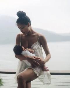 Breastfeeding: ਬੇਟੀ ਦੇ ਨਾਲ ਲੀਜ਼ਾ ਹੇਡਨ ਨੇ ਸ਼ੇਅਰ ਕੀਤੀਆਂ ਬੇਹੱਦ ਪਿਆਰੀਆਂ ਤਸਵੀਰਾਂ, ਇਥੇ ਦੇਖੋ